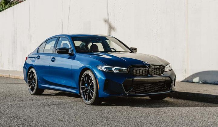 BMW возвращает ретро-цвета для M3