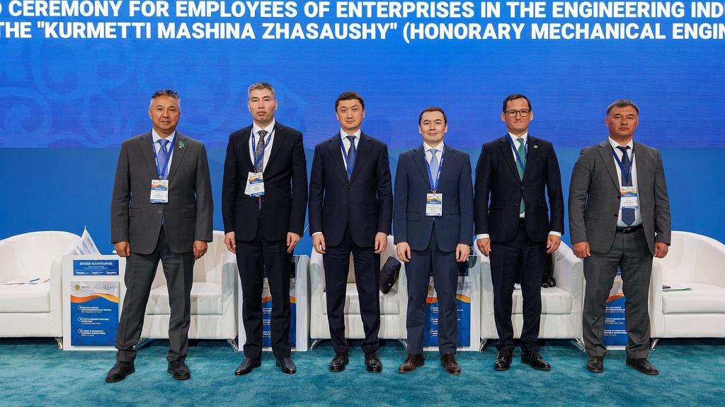 Казахстан будет привлекать иностранные корпорации для развития машиностроения