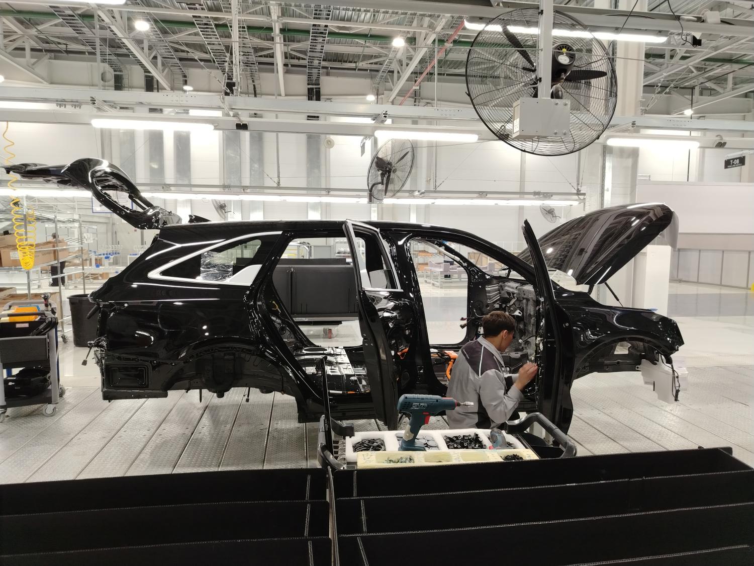 В августе в Казахстане произвели 14,3 тысяч легковых автомобилей