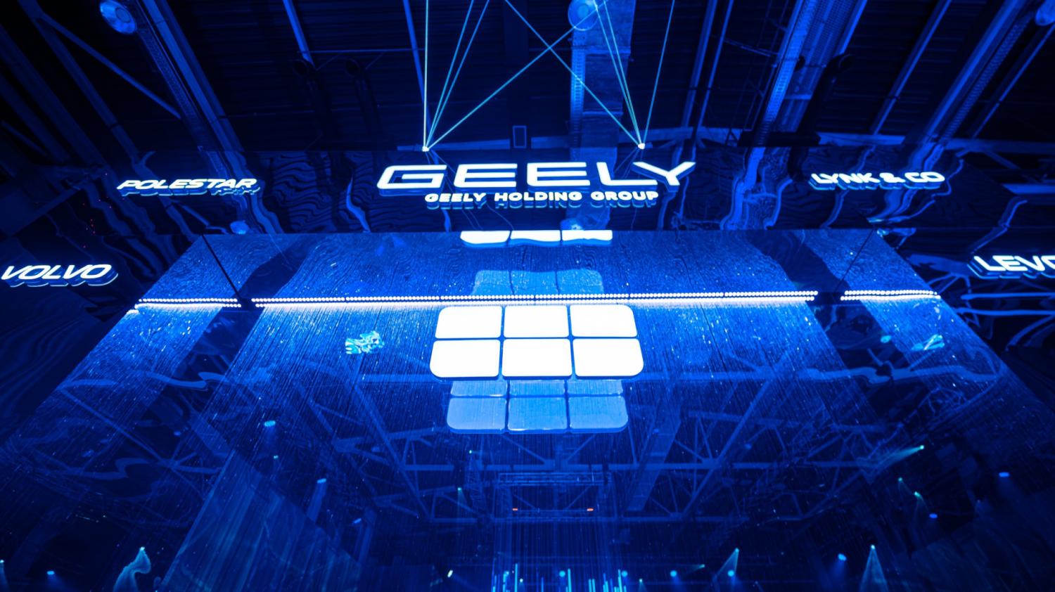 Сервисы Google установят в автомобили Geely, Zeekr и Lynk&Co