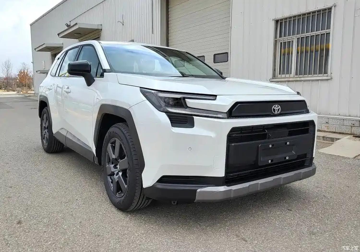 Россияне назвали основные недостатки китайский версии Toyota RAV4