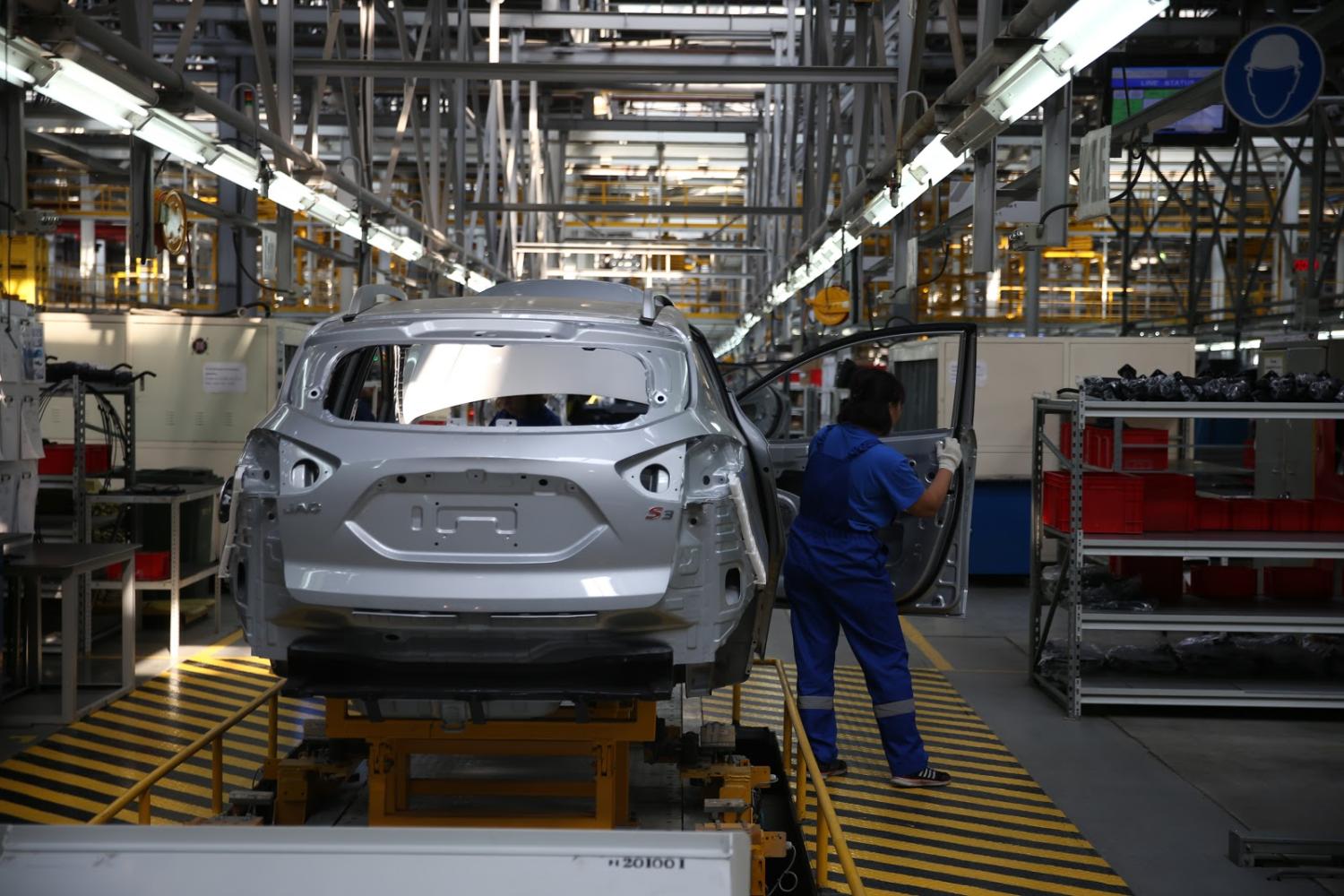 Минпром снизил прогноз производства автомобилей в Казахстане на 2026 год